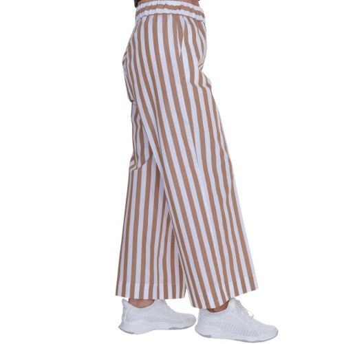 P713J0 01 beige stripe